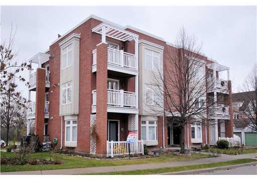 2400-munns-avenue-oakville-ontario-h3051020