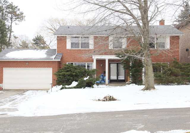 15-wilmont-court-hamilton-ontario-h3103576