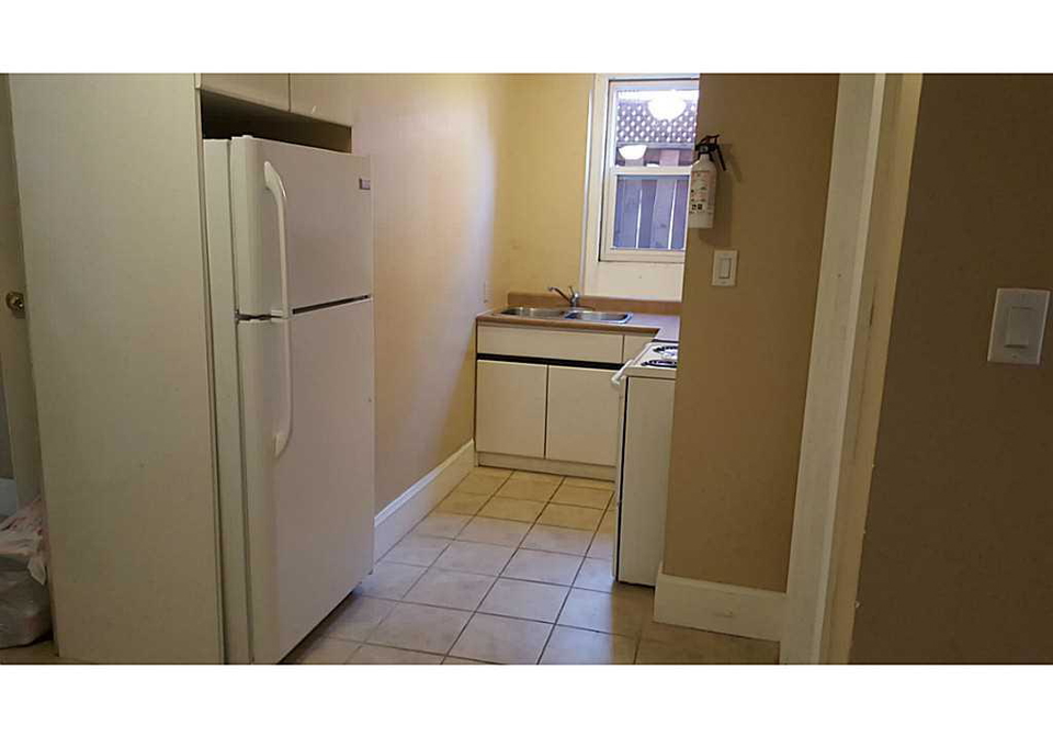 1212-cannon-street-e-hamilton-ontario-h3170316