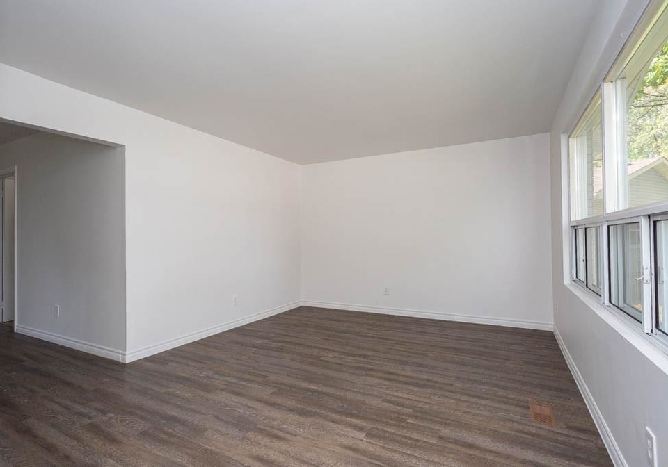 15-michael-avenue-hamilton-ontario-h4043203
