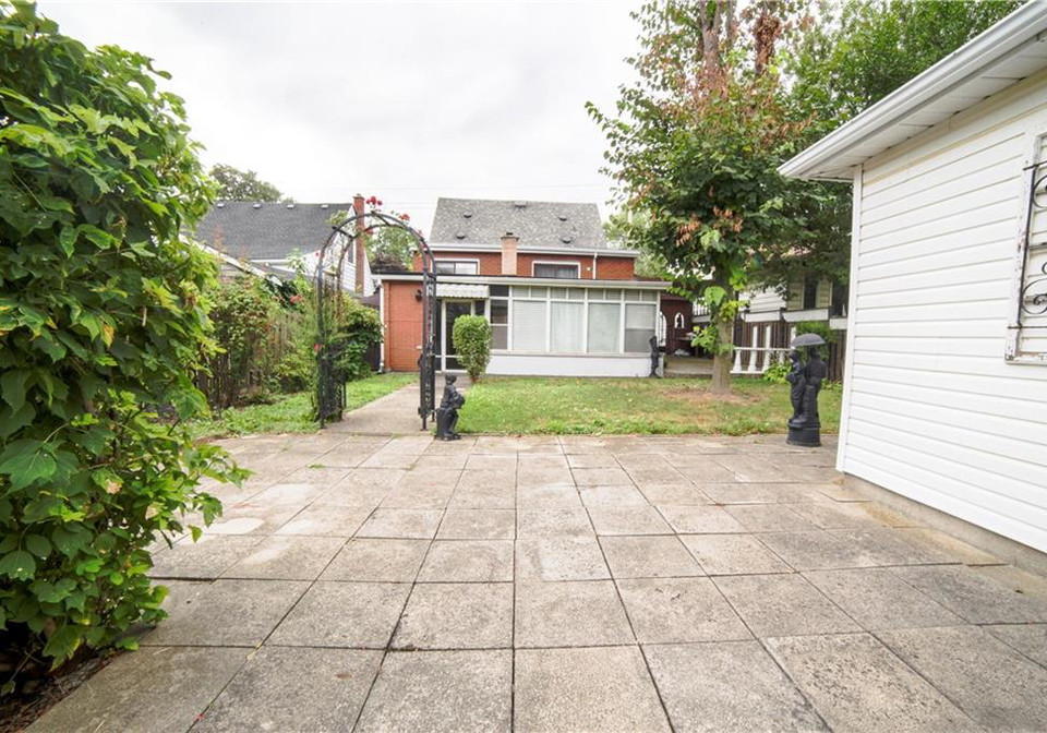 359-queensdale-avenue-e-hamilton-ontario-h4062668