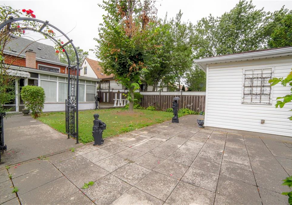359-queensdale-avenue-e-hamilton-ontario-h4062668