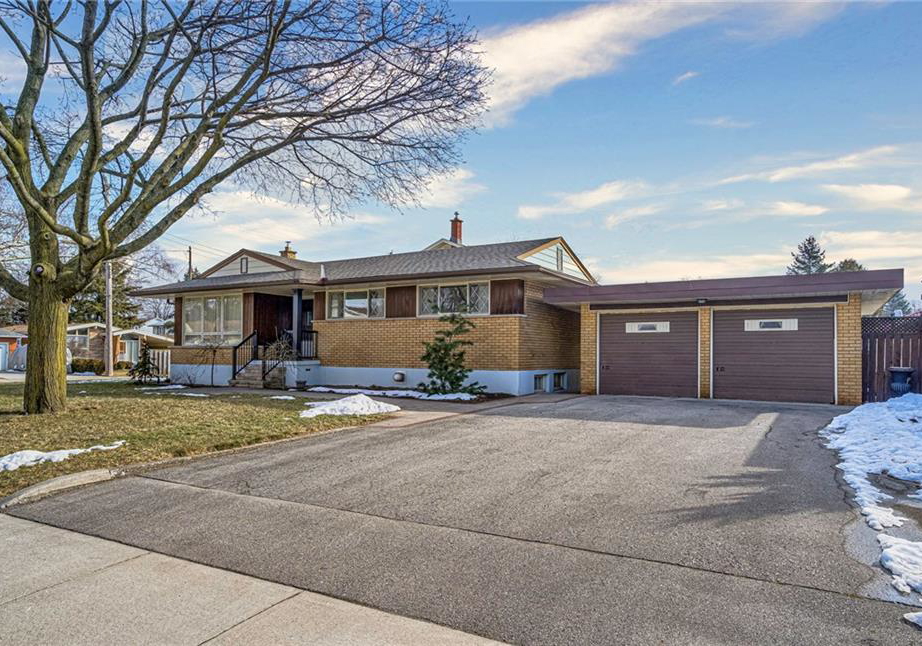 42-briarwood-crescent-hamilton-ontario-h4073290