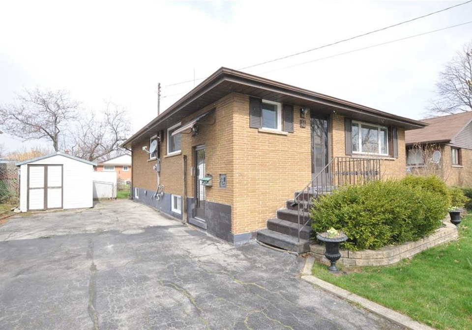 8-alderney-avenue-hamilton-ontario-h4076851