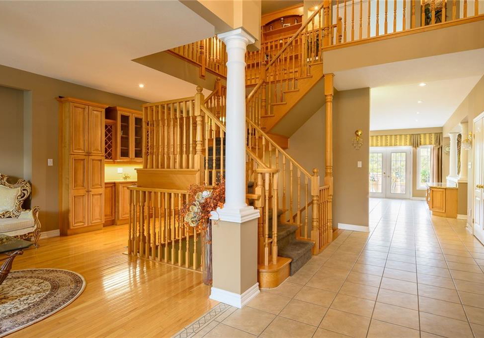 264-diiorio-circle-ancaster-ontario-h4090548