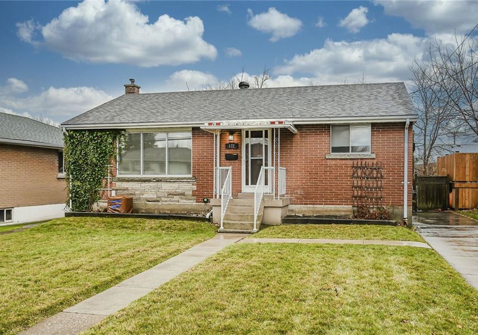 132-howe-avenue-hamilton-ontario-h4093972