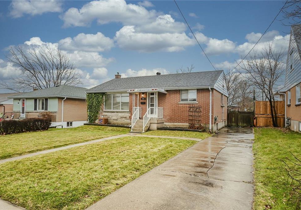 132-howe-avenue-hamilton-ontario-h4093972