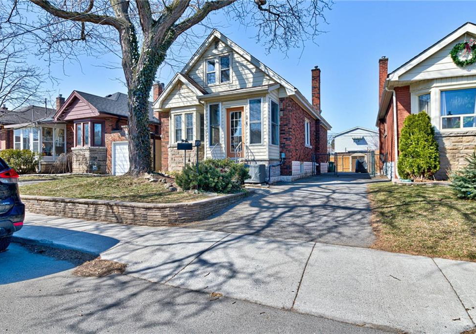 46-cameron-avenue-s-hamilton-ontario-h4099816