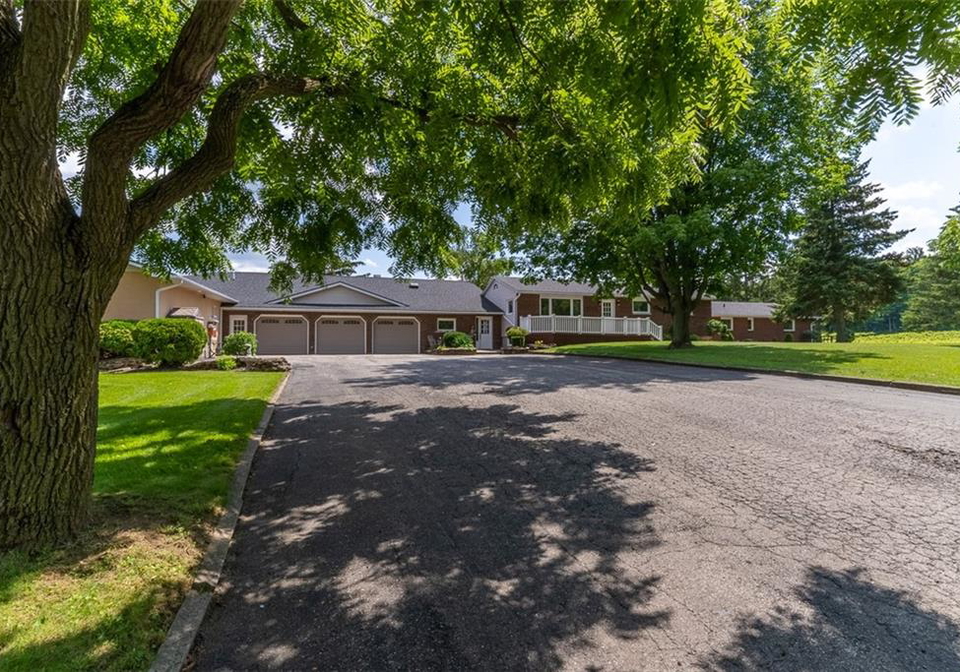 3999-locust-lane-beamsville-ontario-h4113710