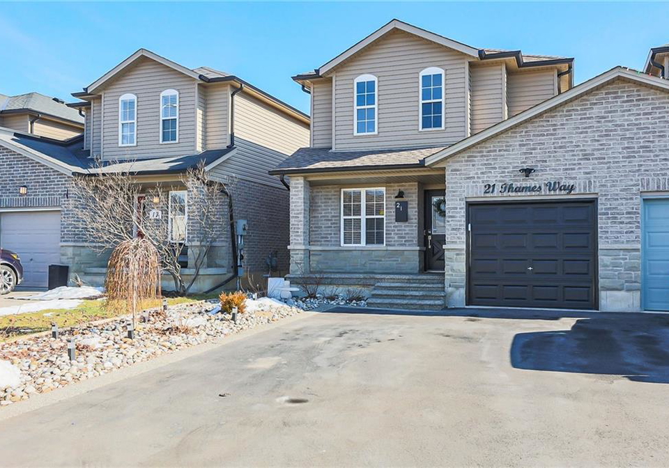 21-thames-way-mount-hope-ontario-h4158309