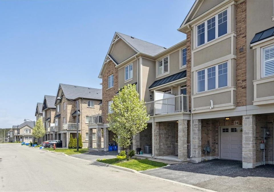 201-westbank-trail-stoney-creek-ontario-h4163337